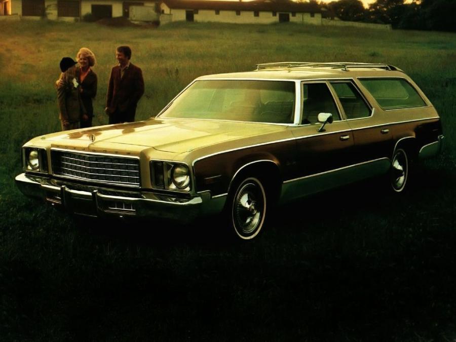 Plymouth Gran Fury Sport Suburban '1976